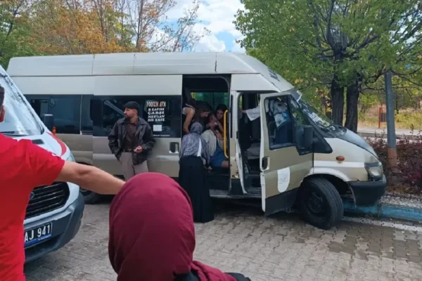 Kampüste kaza: Çok sayıda öğrenci yaralandı!