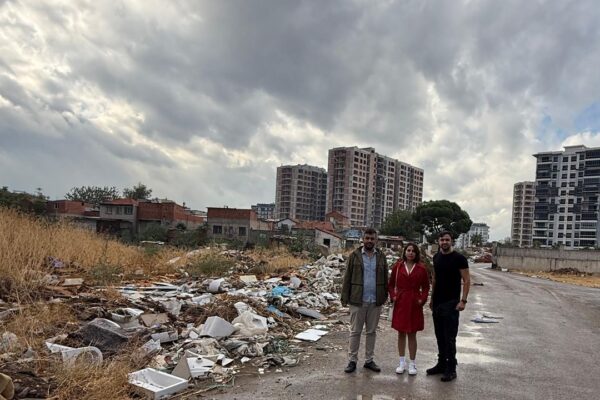 Karşıyaka’da boş araziye sürgün iddiası!