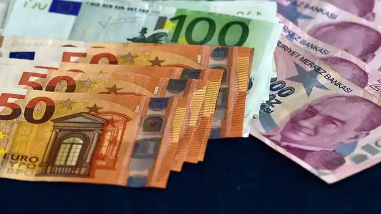 Dev bankadan Euro uyarısı: O karar değer kaybını tetikleyebilir!
